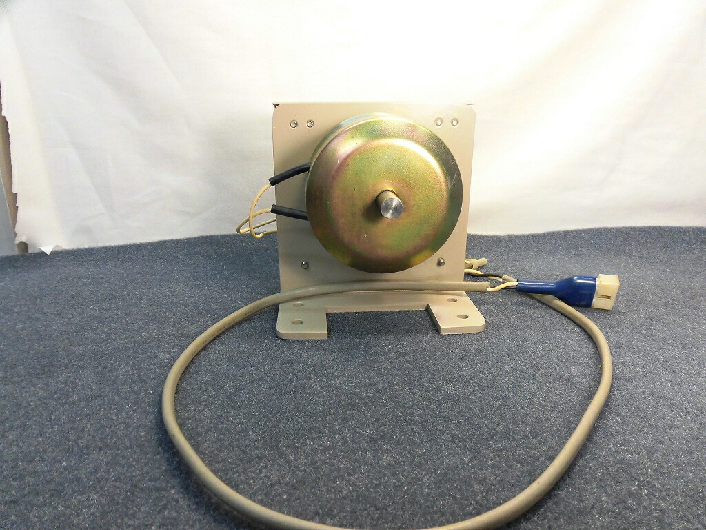 【中古】 各種実業用ミシンの取り締まり上がりとり備える 灯し火ソレノイド式  「灯し火式」横引押さえ上げとり備える
