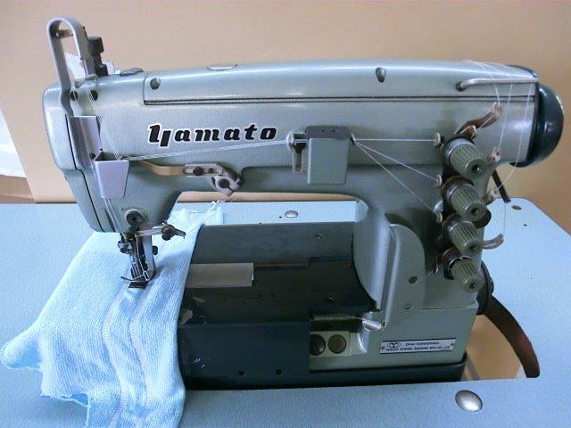 【中古】 ヤマトミシン 頭部のみ 3本針扁平縫い両面飾り機構付き。モデルNO－DW－１３５０－ＭＤ。