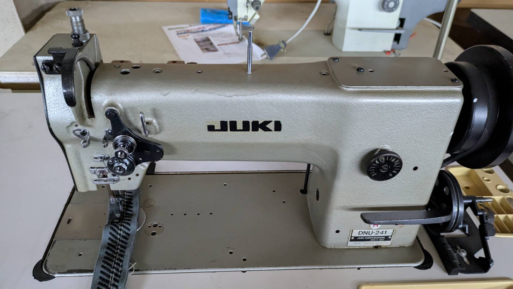 JUKI ミシン　ジャンク 楽天市場】【中古】日本製 ジューキ JUKI 1本針総合送りミシン