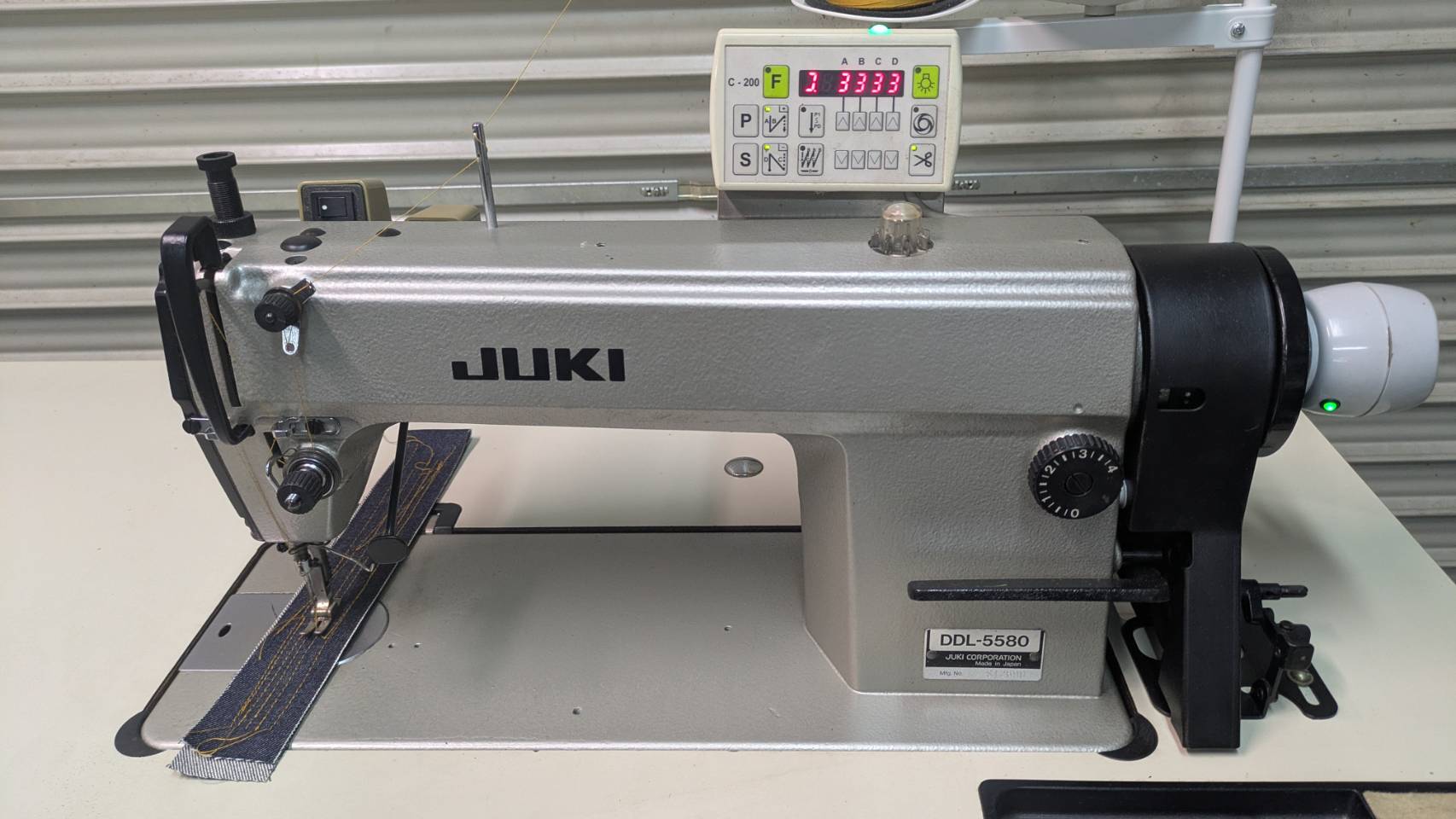 【中古】日本製 工業用 JUKI DDL-5580 1本針本縫い自動糸切りミシン 100V仕様|ミシン屋さん3号店