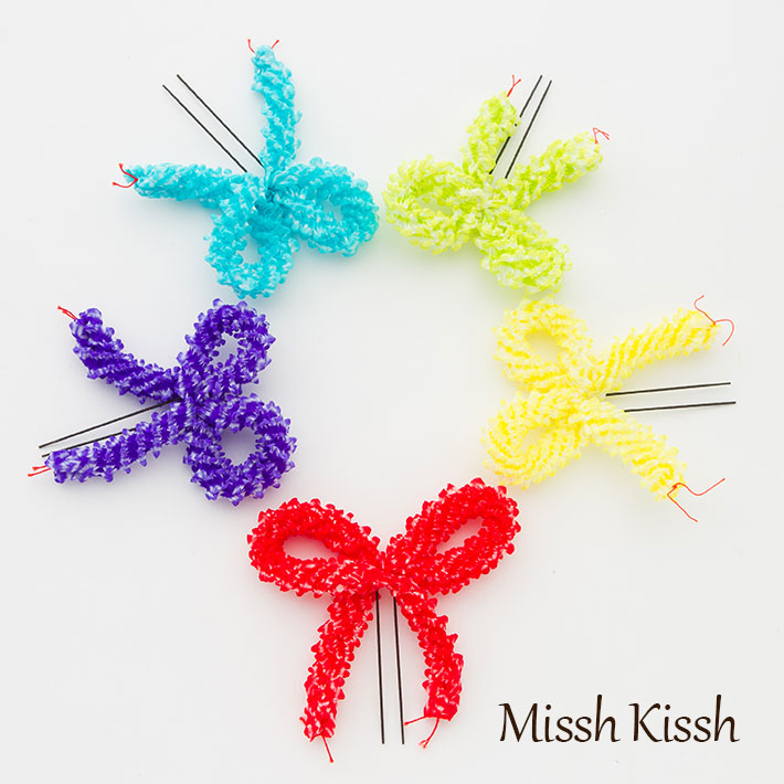 楽天市場 ポイント5倍 髪飾り リボン Uピン 和装 浴衣 成人式 七五三 卒業式 入学式 花 ヘアアクセサリー かんざし 髪留め 蝶々結びが可愛らしいちんころリボンuピン 赤 白 髪かざり 子ども 子供 キッズ 正絹 かのこ ミッシュ キッシュ