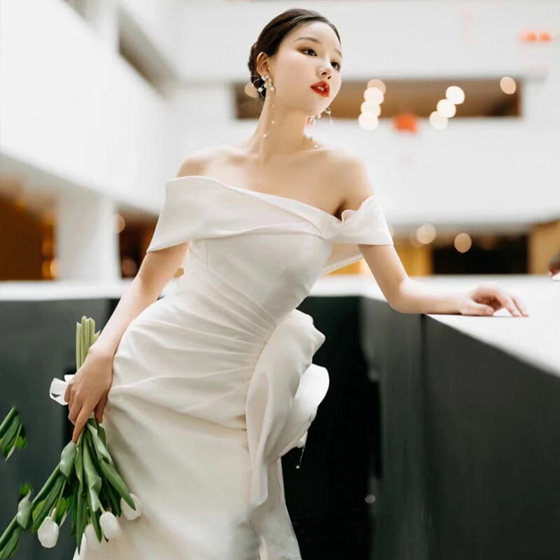 ウエディングドレス マーメイド サテン オフショルダー バックリボン トレーン 豪華 フリル ロールカラー 結婚式 前撮り フォトウェディング 花嫁 衣装 二次会 韓国風 大人 上品 挙式 ロングドレス ホワイト 白 小さいサイズ 大きいサイズ オーダーメイド