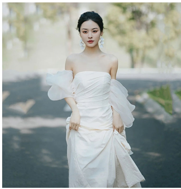 ウェディングドレス シンプル 韓国風 花嫁 二次会 結婚式 ブライダル ロングドレス 挙式 前撮り パーティードレス スレンダードレス 海外挙式 フォトウェディング スリット付き 教会ウェディング 教会式 披露宴 演奏会 小さいサイズ 大きいサイズ オーダーメイド｜MISS-R 11,250円