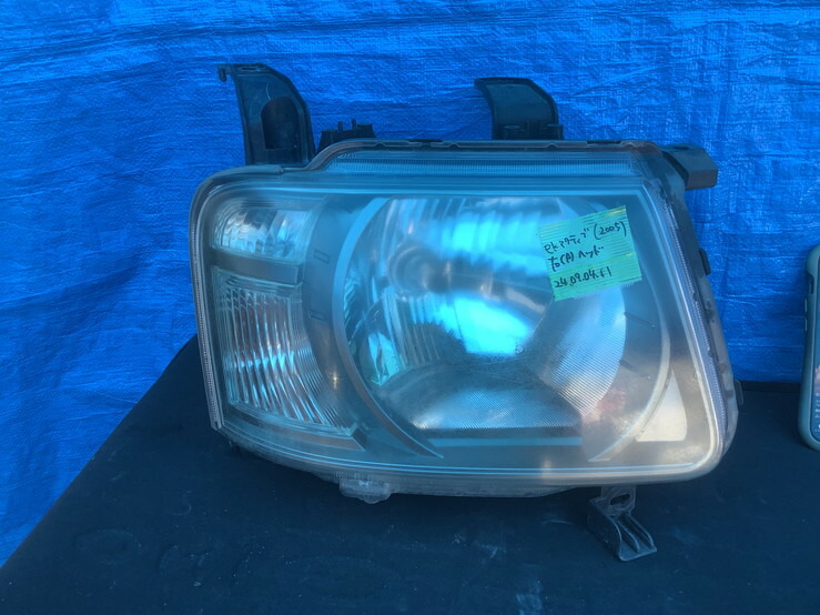 【中古】CBA H81W (2005) 右（R）ヘッドライト W09 MIT 24090411