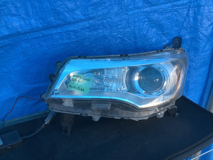 【中古】 DBA B11W ｅk カスタム (2013) 左（L） ヘッドライト A31 MIT 24101846