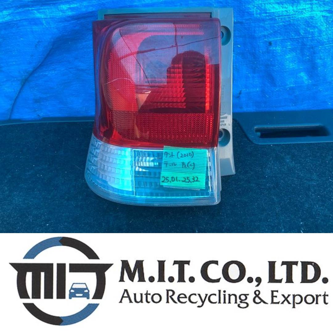 【中古】DBA L375S タント (2010) 左（L) テール ランプ MIT 25012532