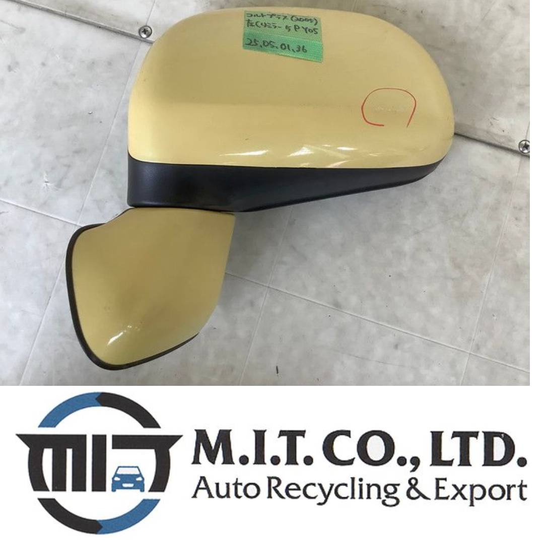 【中古】DBA Z23W コルトプラス (2005) 左(L) ミラー Y05 5ピン MIT 25050136