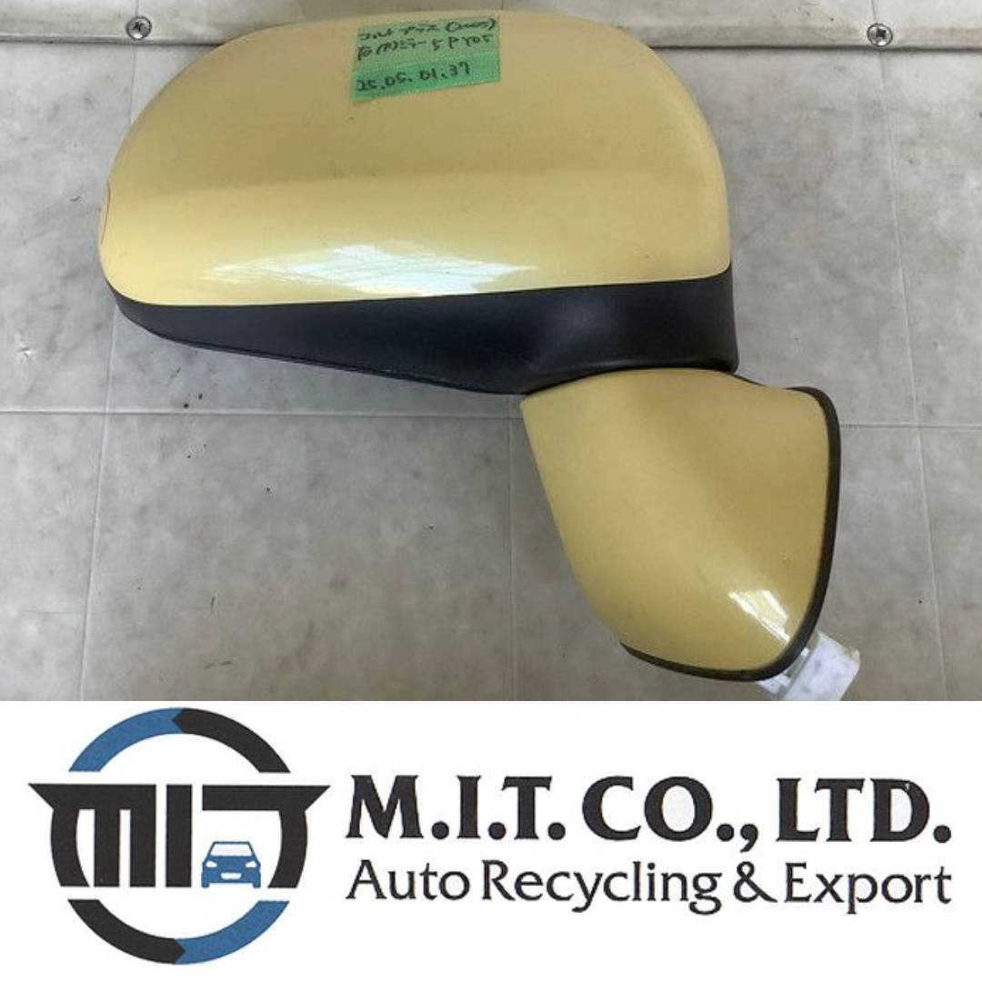 【中古】DBA Z23W コルトプラス (2005) 右（R) ミラー Y05 5ピン MIT 25050137