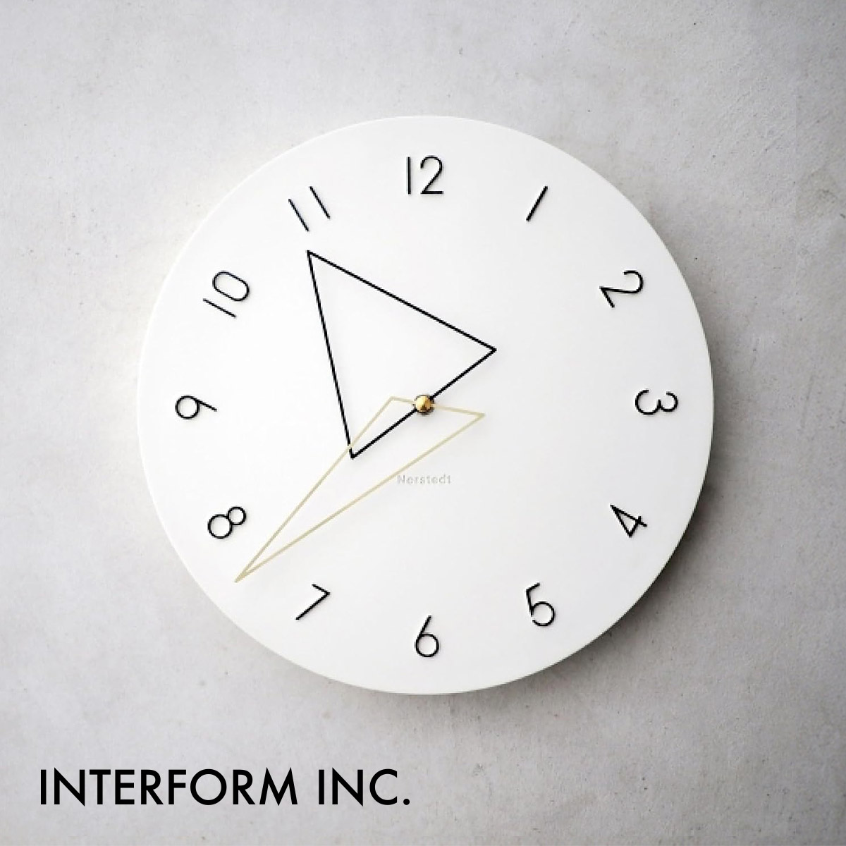 Kolmio コルミオ ウォールクロック【アイボリー】CL-4342 IV INTERFORM インターフォルム 壁掛け時計 インテリア 北欧 モダン スイープムーブメント 連続秒針 静音 おしゃれ ジオメトリック【沖縄・離島 お届け不可】｜mitashop