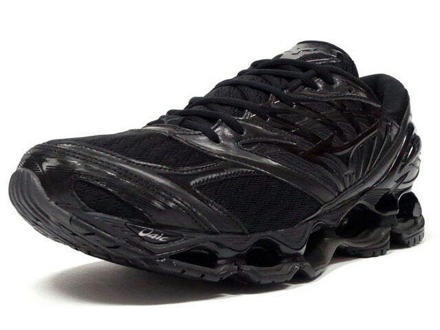 mizuno triple black