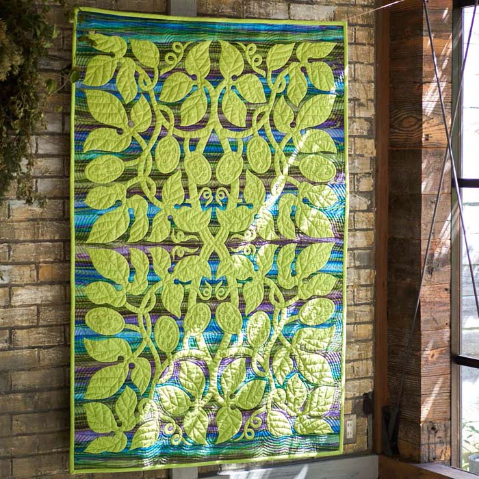 ひまわりのタペストリー・ハワイアンキルト Hau oli pua la(幸せなひまわり） ミニタペストリー | すべての