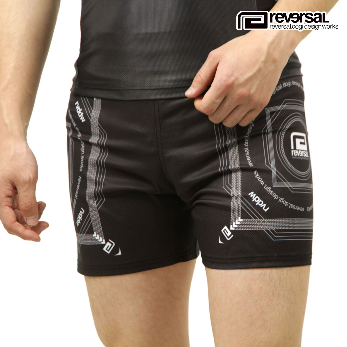 リバーエテ公 メンズ 戦うことズボン下 定め事売りわたす店 REVERSAL ボトムス 遊撃手ズボン下 MANDALAS FIGHT SHORTS 黒 rv26ss602 BK BLACK 父の日 差し上げ物 ラッピング