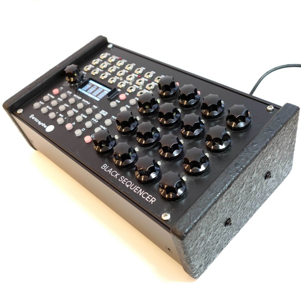 【楽天市場】Erica Synths/Black Sequencer & Pico Case bundle【WTG】【宮地楽器オリジナルセット ...