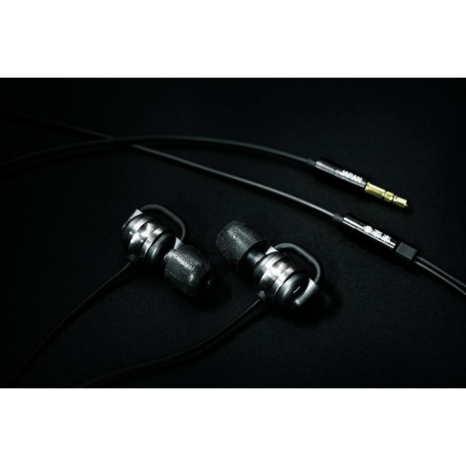 人気沸騰】【中古】Master&Dynamic 密閉型イヤホン ME03 ME03-BLK