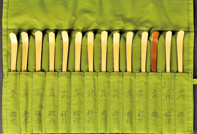 楽天市場】歴代宗匠 お好茶杓 （裏千家 15本入） : 宮下深和