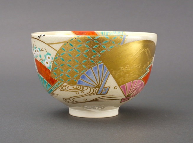 【店卸し資産1点区分け】仁清写 金彩 扇子に顕花植物図 茶碗 （人並み外れた作）