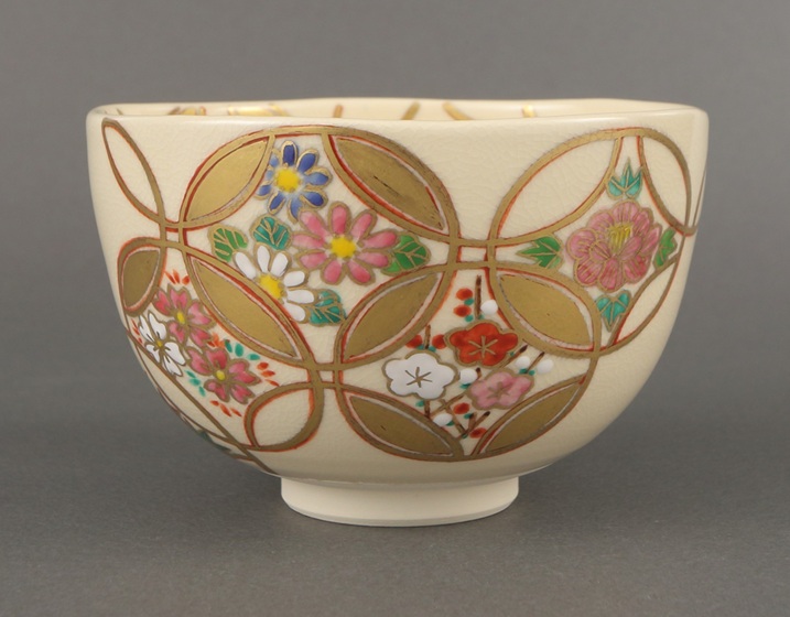 色絵　四季七宝　茶碗