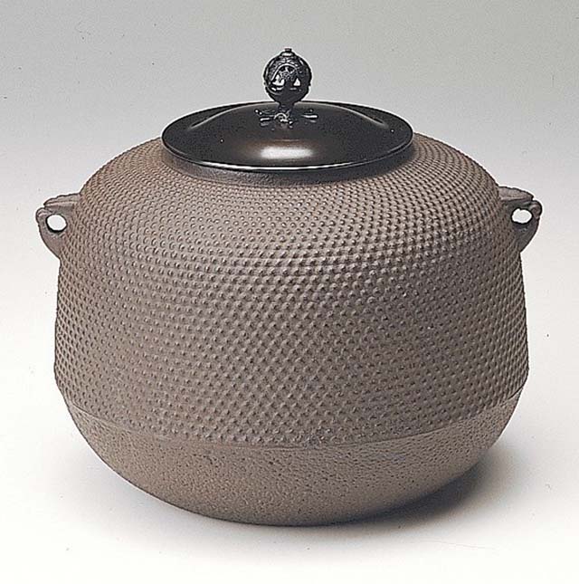 和風 Ｊ４０１ 茶釜 『釜師 菊地政光造』『炉用釜』 共箱 茶道具