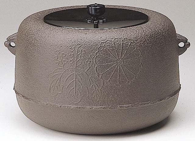 楽天市場】佐藤清光作 真形 あられ釜 霰釜 （炉釜） 木箱入り : お茶