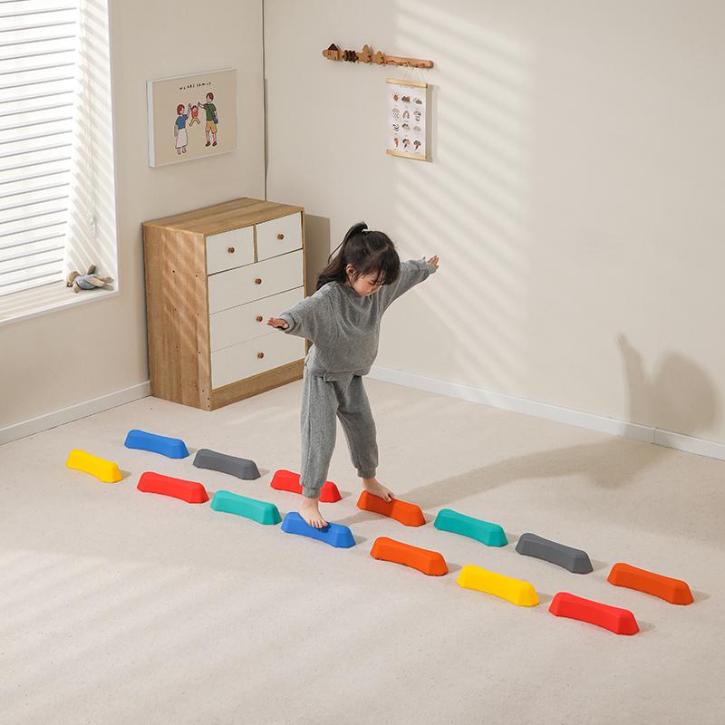 バランス　トレーニング　カラー 触覚 ボード ステップ バランス シングル プランク ブリッジ 子供 象徴 トレーニング 機器 幼稚園 アウトドア スポーツ 川 渡り 石 おもちゃ