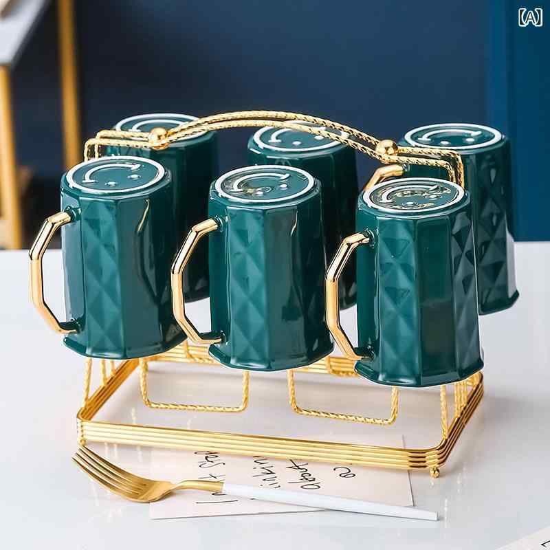 コップ　ウォーターカップ 軽量 高級 カップ ファミリー セット リビング ルーム ホーム ホスピタリティ 飲料 水 ティーカップ ハンドルと トレイ 付き