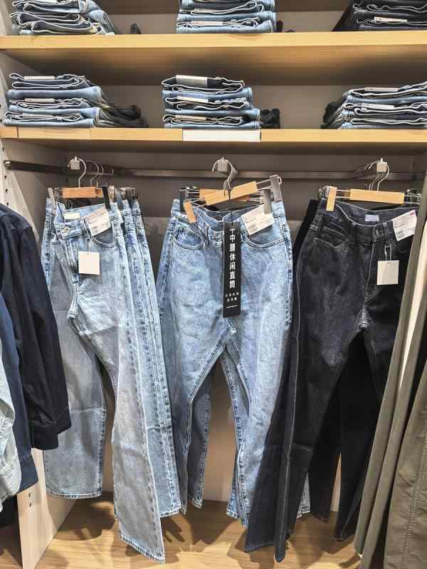 レディース デニムパンツ ゆったり ストレート ワイドレッグ 水洗加工 カジュアル ジーンズ 春夏 普段使い 綿素材 ルーズフィット 柔らかい 着回し ストリートスタイル