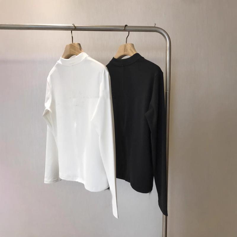 長袖Tシャツ レディース シンプル ミニマム 単色 クルーネック 後中縫い 綿 トップス カジュアル 日常使い ベーシック 柔らかい 肌触り 快適 伸縮性