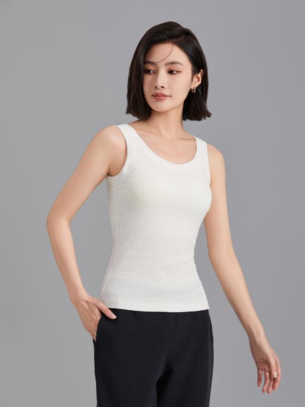 キャミソール レディース 胸パッド付き 大Uネック インナー 肌着 快適 スリムライン 変形しにくい 伸縮性 柔らかい 普段使い トップス 下着 軽量 吸湿速乾