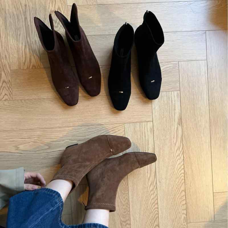 アンクルブーツ 女性用 韓国 レトロ インソール増高 秋冬 スクエアトゥ スエード 普段使い スリムシルエット メアリジェーン コーディネートしやすい 軽量 伸縮性