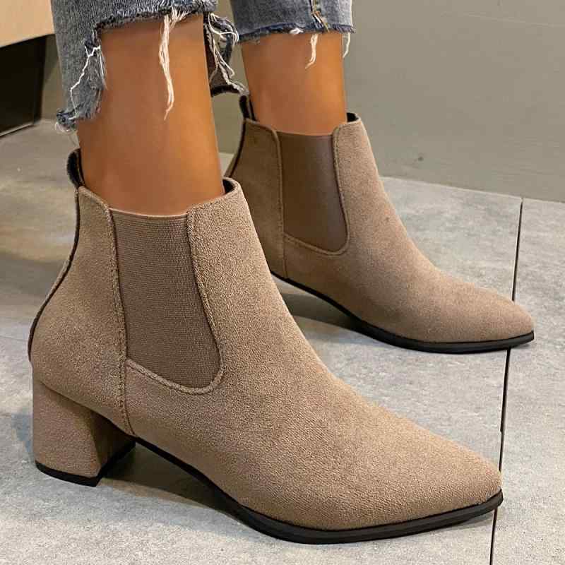 女性用 秋冬 フレンチスタイル マットレザー ポインテッドトゥ ショートブーツ チャンキーヒール 大きめサイズ 厚底 防水 暖か 通勤 普段使い ブラック ブラウン 5,772円