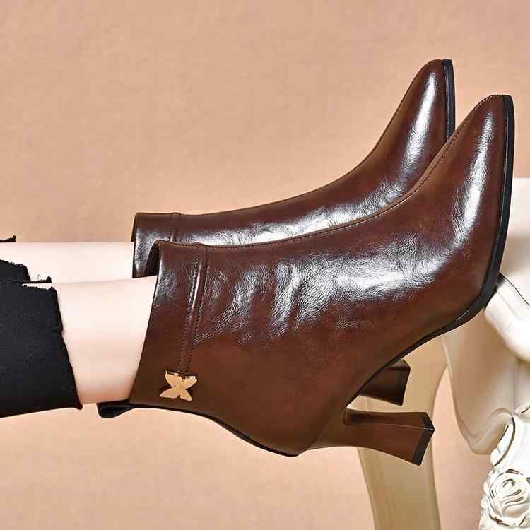 レディース 秋冬 本革 ポインテッドトゥ エン元締め ハイヒール 遊撃手ブーツ 成人女性用 今めかしい 普段使い走り 通い 黒いこと 赤銅色 軽さ 伸縮性