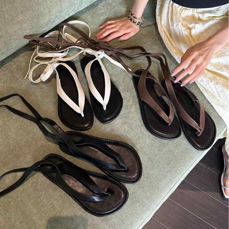 サンダル 夏用 成人女性 紐付き 平ったい 砂浜 たまり場 好いたらしい 軽さ 通気性 うつり変わり ひな型 普段使い走り 御休み シューズ