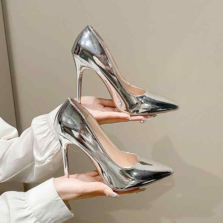 レディース パンプス ポインテッドトゥ 細ヒール ハイヒール 春 高級感 エレガント デザイン 洗練 スタイル 女性用 シューズ 通勤 普段使い