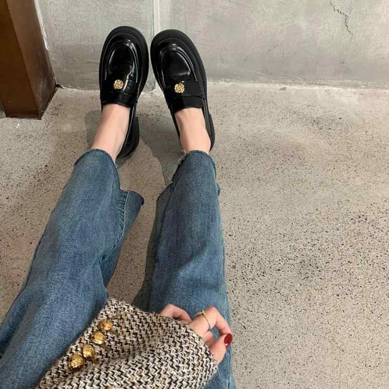 レディース 厚底 置き目毛革 硬貨 バックル 履き分かりやすい 平ったいシューズ 革靴 普段使い走り 心地好い表現スタイル 軽さ 伸縮性