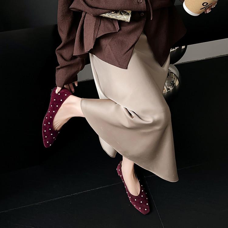 女性用 フラットシューズ ベルベット 本革 ラウンドトゥ パール装飾 ローカット スリッポン シンプル 上品 エレガント 合わせやすい ユニーク 普段使い