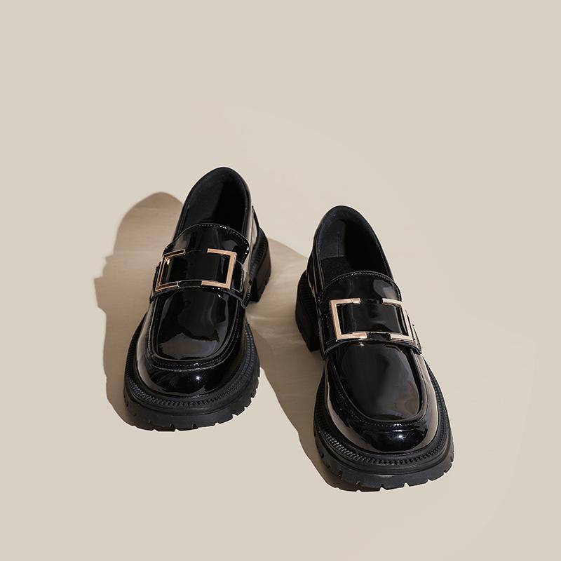 レディース ローファーシューズ 春秋 レトロ ブリティッシュ スリッポン JK 学生用 厚底 革靴 太ヒール 通学 コーデ 軽量 伸縮性 ブラック ピンク系 アイボリー デニム 組み合わせ ハイウエスト ビッグシルエット Vネック 接触冷感 吸湿速乾