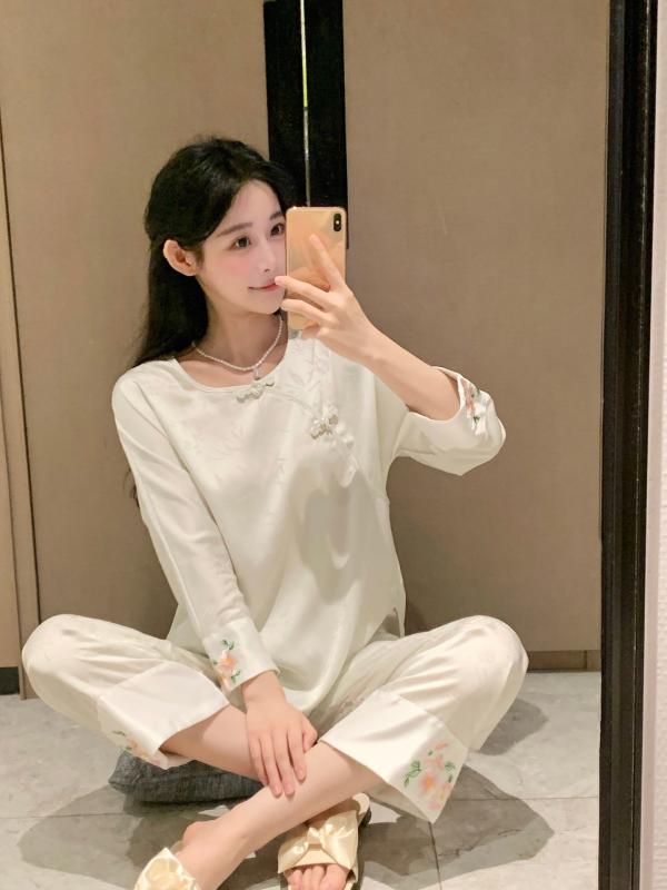 寝間着 レディース 接触冷感 シルク 薄手 部屋着 春夏 シンプル 高級感 レトロ 吸湿速乾 軽量 普段使い ホームウェア インナー