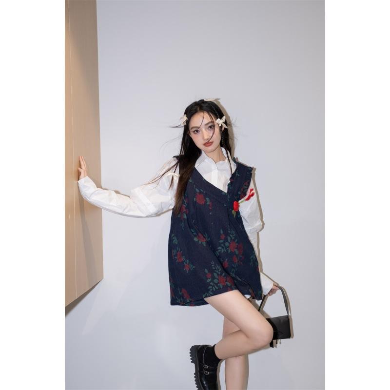 ショートパンツ レディース デニム サスペンダー 小花柄 プリント 非対称 ワイドレッグ 小柄対応 春夏 カジュアル 普段使い 軽量 伸縮性