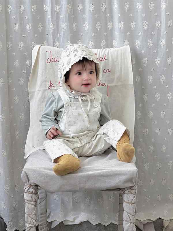ベビー 女の子用 春 かわいい ロンパース 外出用 トップス 背広パンツ セット 柔らかい コットン 素材 伸縮性 ポップ デザイン 日常使い