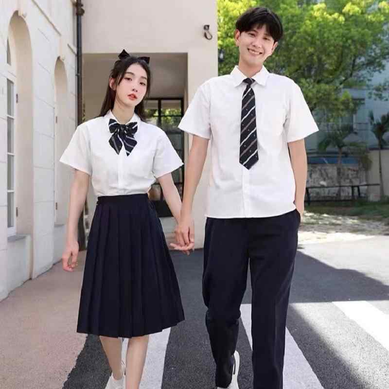 キッズ 教え子 演ずる服 コーラス団 公演御召しもの 中高生 卒式 社会階級ユニフォーム 詩詠じる 演説 競り合い 動作 上演 フォーマル 制服