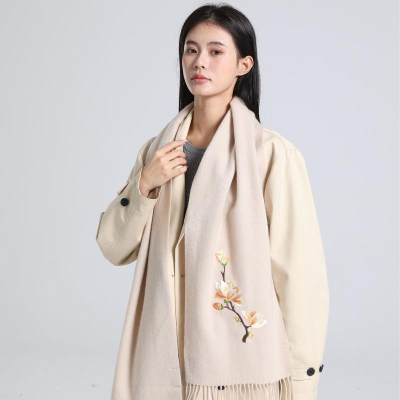 ウール マフラー 刺繍柄 無地 赤 フリンジ 秋冬 ショール スカーフ 暖か 合わせやすい シンプル デザイン 羊毛 100% ネックウォーマー