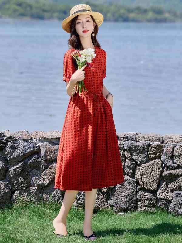 レディース 夏 ワンピース ポルカドット 赤 Vネック 収腰 デザイン 軽やか 素材 通勤 普段使い かわいい スタイル