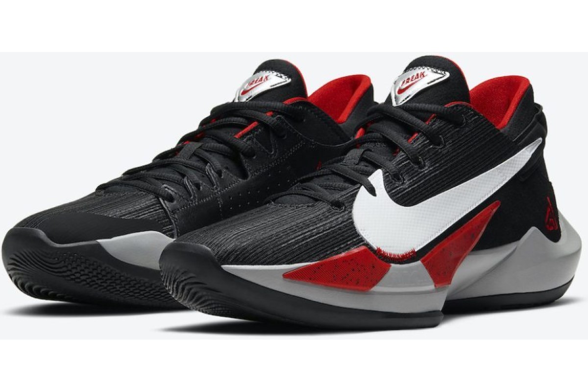 楽天市場 ナイキ Nikeバスケ バッシュズームフリーク2 Zoom Freak2 ブラック ホワイト ユニバーシティレッド Ck5424 003 12 6定価円 Mizoguchisports