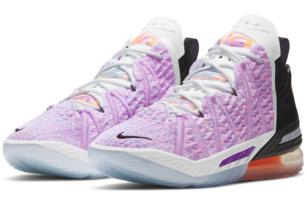 楽天市場 ナイキ Nikeバスケ バッシュレブロン18 Lebron Xviii マルチカラー クローリンブルー ブラック Cq92 900 21 1 1定価200円 Mizoguchisports