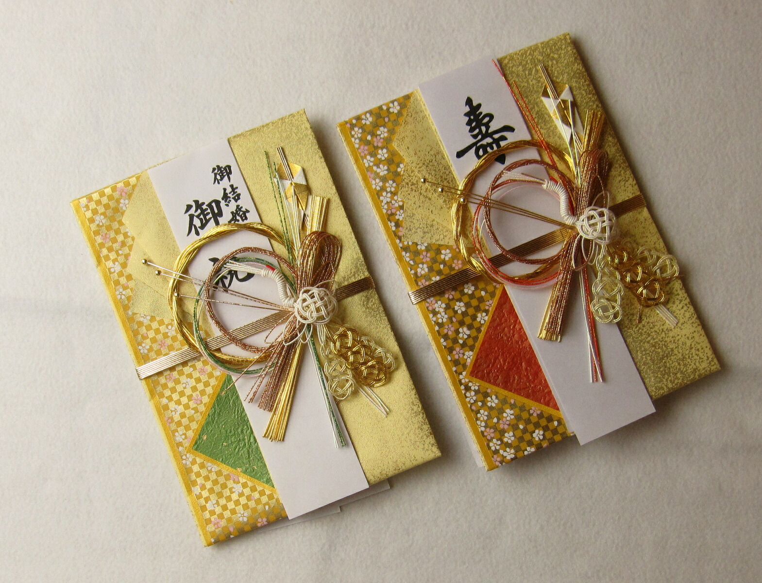 【楽天市場】【5％OFFポイント5倍】ご祝儀袋 結婚 祝儀袋 金封 結納 祝儀袋 10万円 50万円 100万円 結婚のお祝い お金包み 多額用祝儀袋 金宝 100万円まで入ります! 送料無料