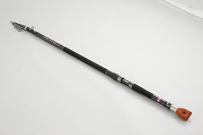 【大型商いもの（180大きさ）】 【Rod.Com（極点コム） 】 新鋭 石鯛 500XH特別 （並継）【4573240670136】
