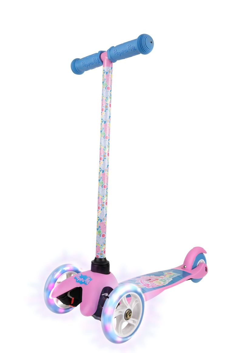 ペパピッグ きんてれ Peppa Pig Self Balancing Kick Scooter with Light Up Wheels, Extra Wide Deck, 3 Wheel Platform, Foot Activated Brake, 75 lbs Limit, Kids & Toddlers Girls or Boys, for Ages 3 and Up 【並行輸入品】