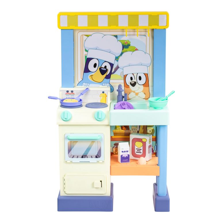 キッチン おままごと 台所 Bluey - Cook with Chef Kitchen Playset, with Over 20 Sounds, Phrases, Music and Lights, Plus 20 Play Pieces Included, Over 3 feet/ 90cm Tall, Includes A Chef Hat and Duck Cake 【並行輸入品】