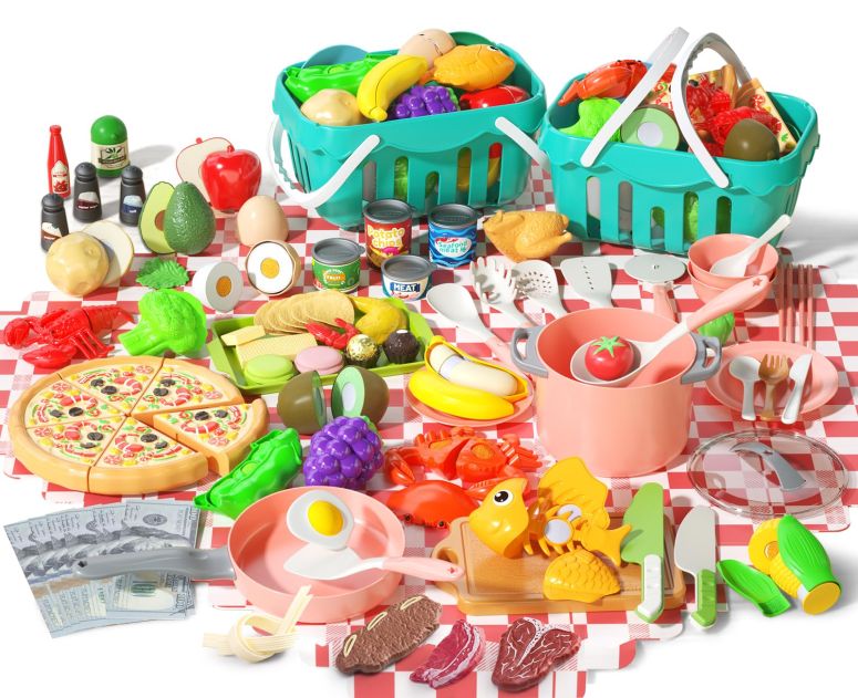 キッチン おままごと 台所 JokerKing 150Pcs Kitchen Playset, Toddlers Pretend Cooking Cookware Accessories, Food, Picnic Blanket, Fruits, Veges, 2Pack Shopping Storage Basket, Dessert and Prop Money, Gift for Kids (Pink) 【並行輸入品】