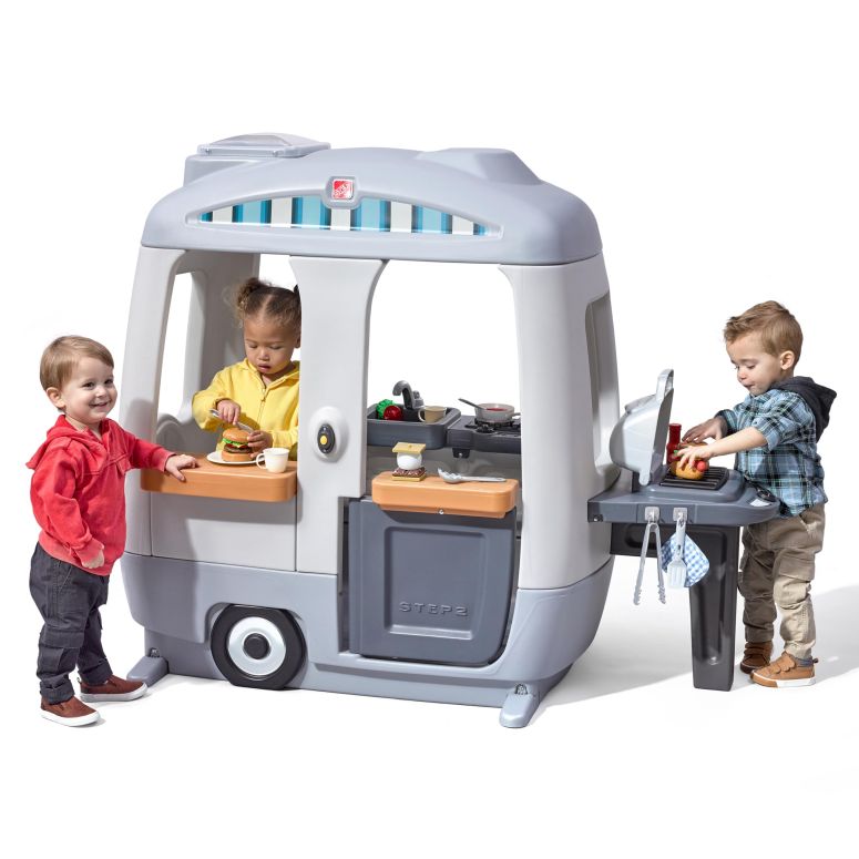 キッチン おままごと 台所 Step2 Adventure Camper Kids Playhouse, Indoor/Outdoor Playset & Kitchenette, Interactive Play with Sounds, Includes 52 Piece Toy Accessories, Made of Durable Plastic, For Toddlers 2+ Years Old 【並行輸入品】